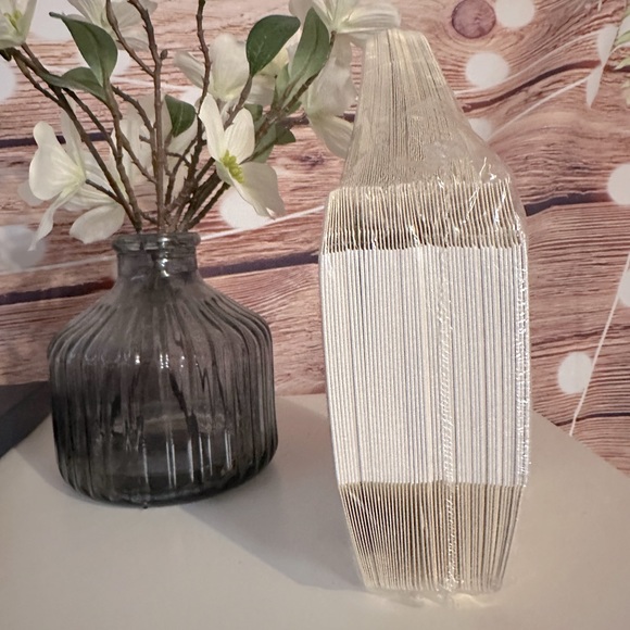 New! 50pc 3x3x3β Mini White Favor Boxes with Heart Shaped Acetate Windows - Picture 3 of 10